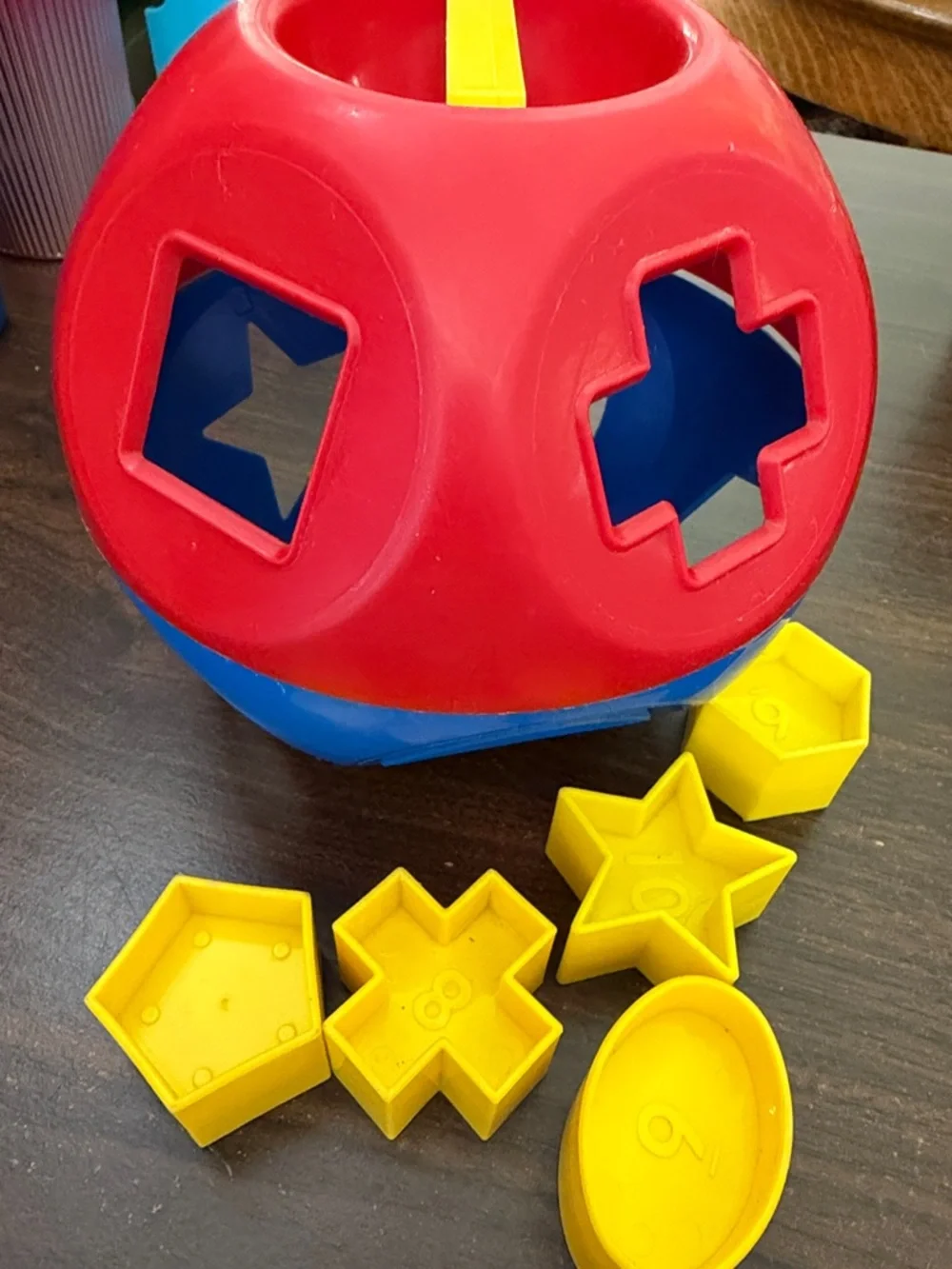Vintage Tupperware Shape O Ball Kids Learning Toy puzzle Sorter Retro Classic